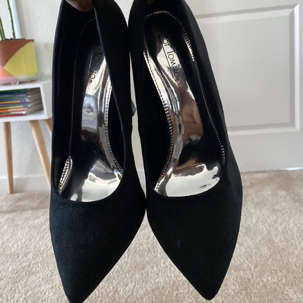Heels - Picture 2 of 3